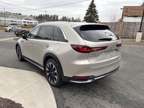 2024 Mazda CX-90 PHEV Premium