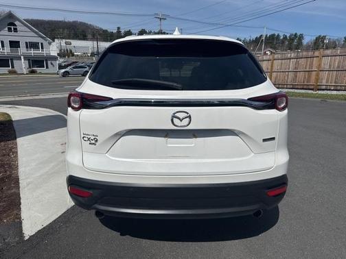 2022 Mazda CX-9 Touring Plus