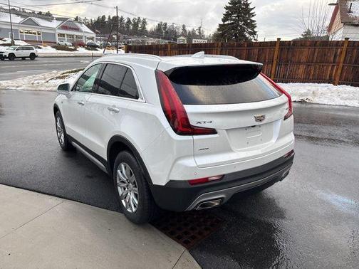 2020 Cadillac XT4 Premium Luxury