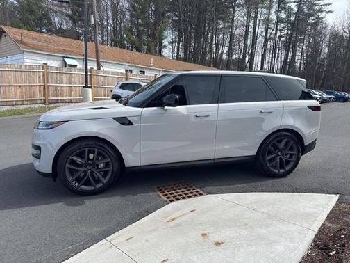 2024 Land Rover Range Rover Sport SE
