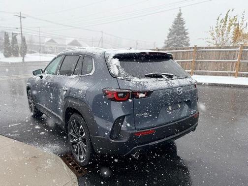 2026 Mazda CX-50 Premium