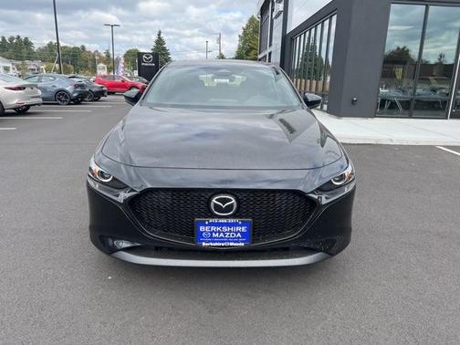 2025 Mazda Mazda3 FWD w/Preferred Package