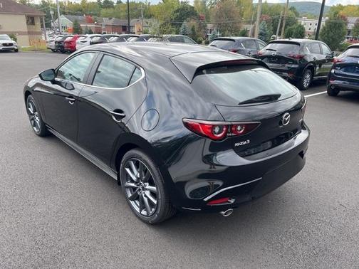 2025 Mazda Mazda3 FWD w/Preferred Package