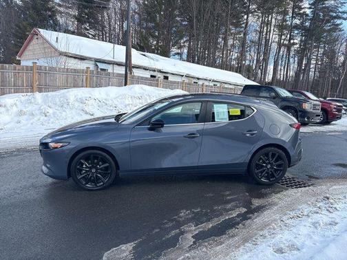 2023 Mazda Mazda3 2.5 S Carbon Edition