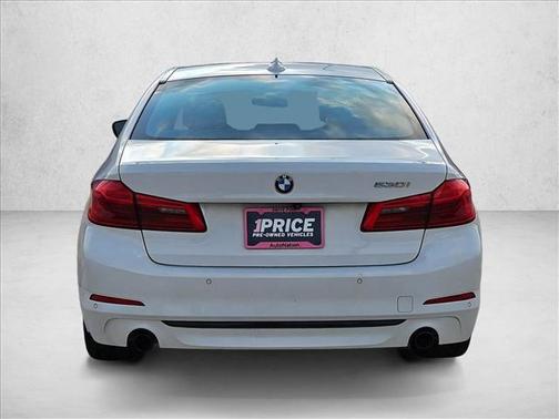 2018 BMW 530 530i