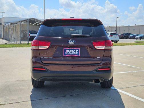 2018 Kia Sorento LX