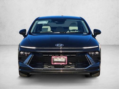 2026 Hyundai SONATA Hybrid Base