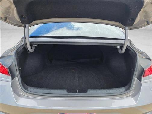 Fluid Metal 2023 Hyundai ELANTRA SEL