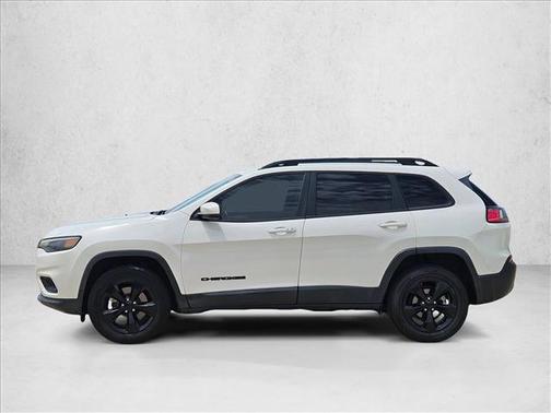 Pearl White Pearlcoat 2019 Jeep Cherokee Altitude