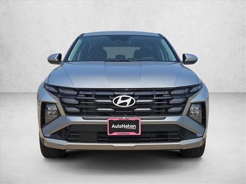 Shimmering Silver 2026 Hyundai TUCSON SE