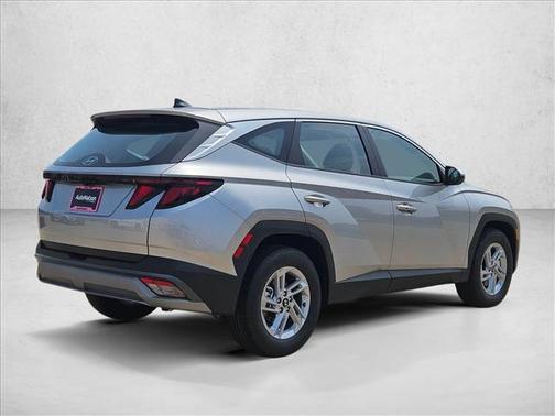 Shimmering Silver 2026 Hyundai TUCSON SE