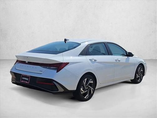 2026 Hyundai ELANTRA HEV Limited