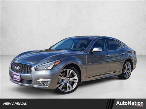 2016 INFINITI Q70 3.7