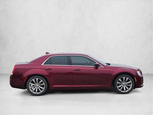 2019 Chrysler 300 Touring