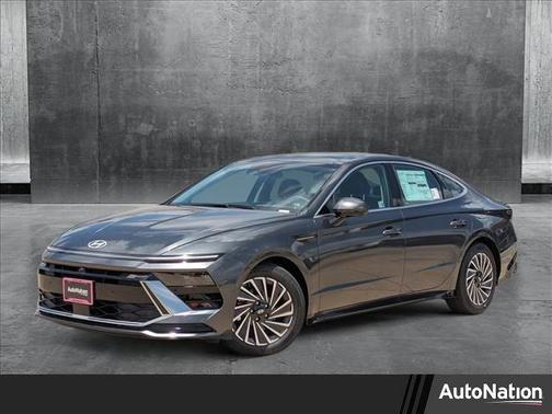 2025 Hyundai SONATA Hybrid Limited