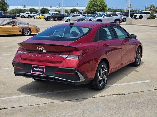 2025 Hyundai ELANTRA Sport