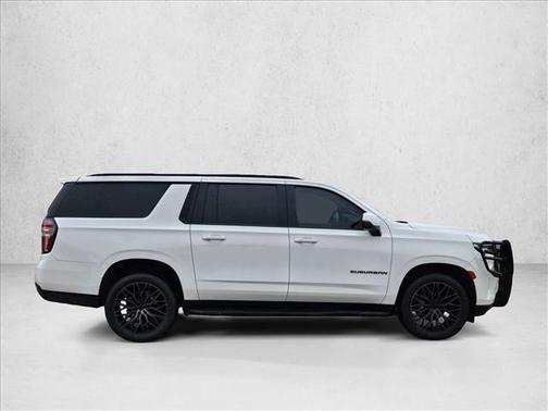 Summit White 2022 Chevrolet Suburban RST