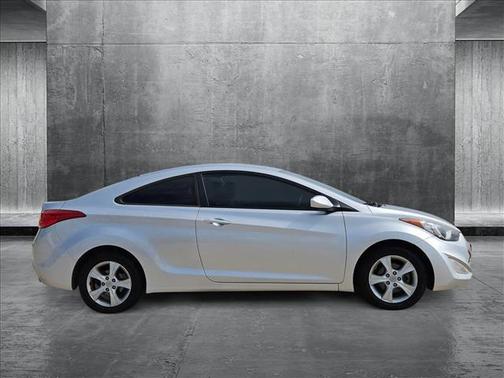 2013 Hyundai ELANTRA GS