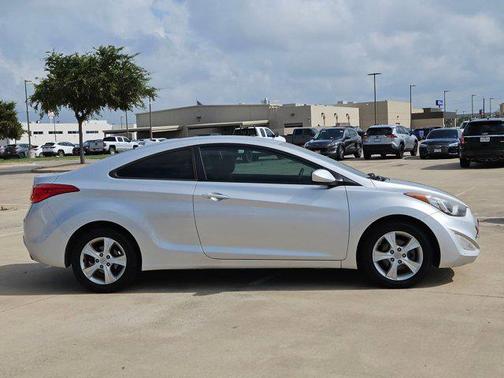 2013 Hyundai ELANTRA GS