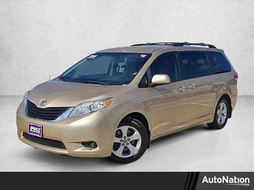 2011 Toyota Sienna LE