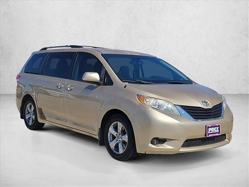 2011 Toyota Sienna LE