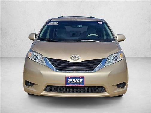 2011 Toyota Sienna LE