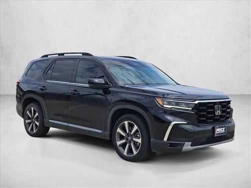 Crystal Black Pearl 2023 Honda Pilot AWD Elite