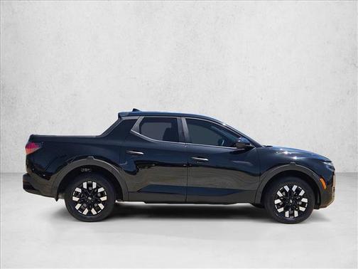 Black 2025 Hyundai SANTA CRUZ SE