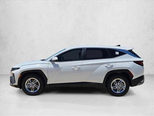 Serenity White Pearl 2026 Hyundai TUCSON SE