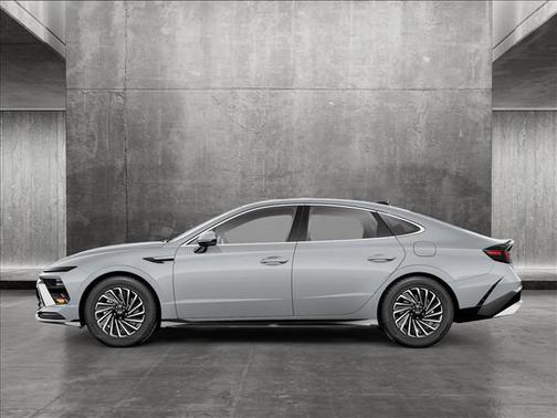 2025 Hyundai SONATA Hybrid SE