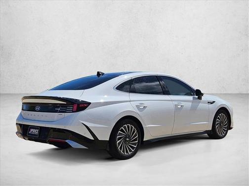 2025 Hyundai SONATA Hybrid Limited