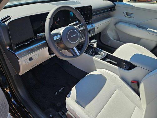 Abyss Black Pearl 2026 Hyundai KONA SEL Sport