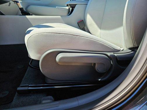 Abyss Black Pearl 2026 Hyundai KONA SEL Sport