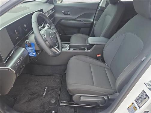 Atlas White 2026 Hyundai KONA SEL Sport