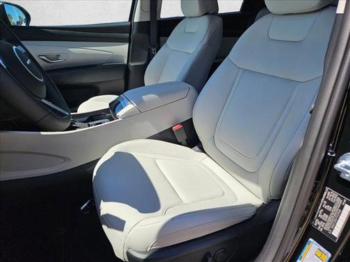 Phantom Black 2026 Hyundai TUCSON SEL Premium