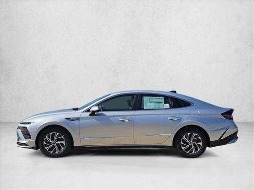 Aero Silver 2026 Hyundai SONATA Hybrid Base
