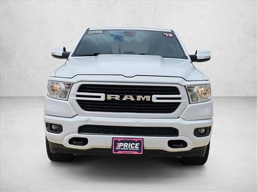 Bright White Clearcoat 2019 RAM 1500 Big Horn