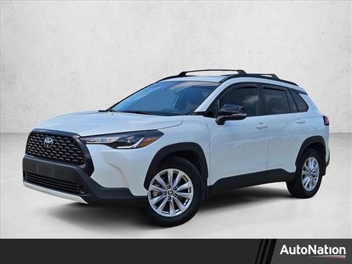 Wind Chill Pearl 2025 Toyota Corolla Cross LE