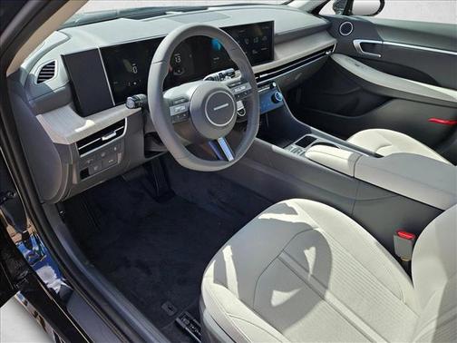 2026 Hyundai SONATA Hybrid SE