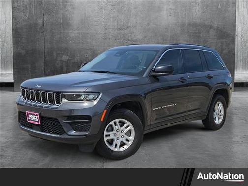 2022 Jeep Grand Cherokee Laredo