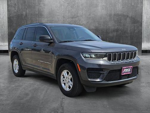 2022 Jeep Grand Cherokee Laredo