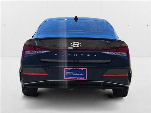 2025 Hyundai ELANTRA Sport