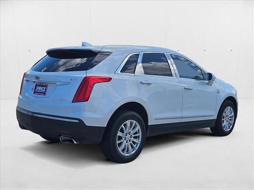 2017 Cadillac XT5 Base