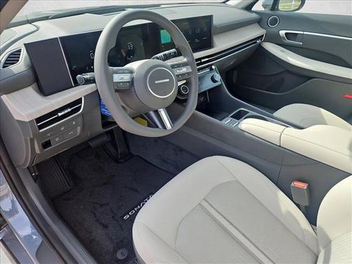 2026 Hyundai SONATA Hybrid Base