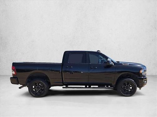 2023 RAM 3500 Big Horn Crew Cab 4x4 6'4' Box
