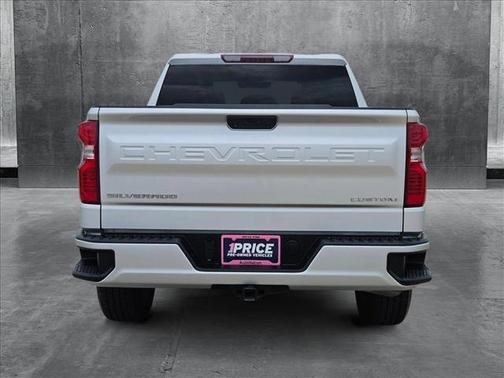 2022 Chevrolet Silverado 1500 Custom