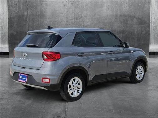 2022 Hyundai VENUE SE