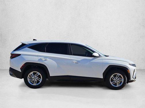 Serenity White Pearl 2025 Hyundai TUCSON SE