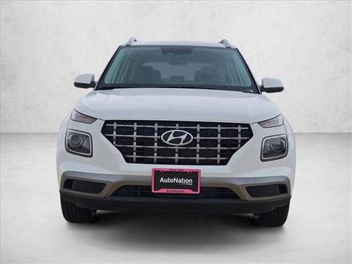 Lunar White 2026 Hyundai VENUE SEL