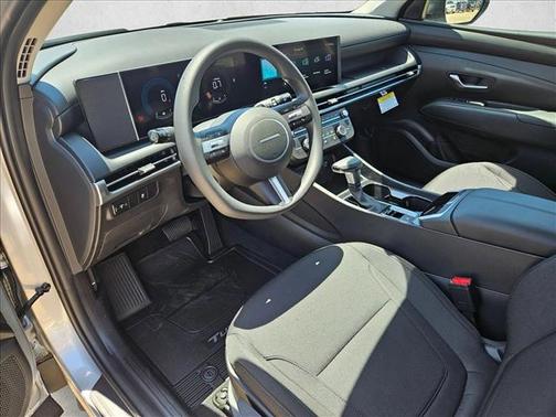 Shimmering Silver 2026 Hyundai TUCSON SE